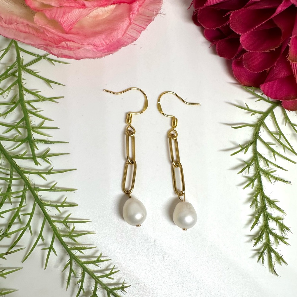 NEW⚜️Real Pearl Gold Link Dangly Earrings